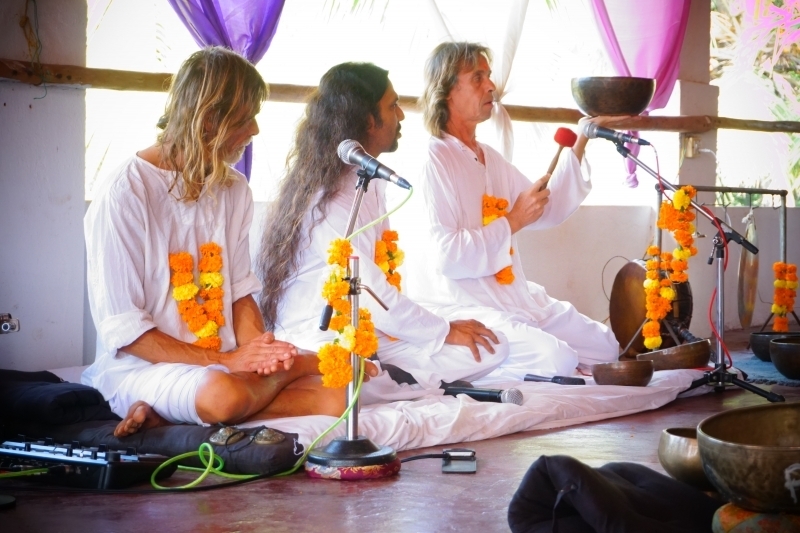 Sound healing tibetan singing Bowls shamans